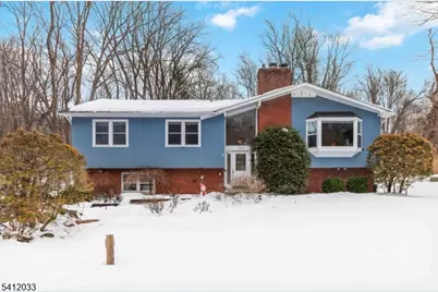 384 Millbrook Ave, Randolph Township, NJ 07869 - Photo 2