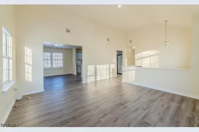 33 Viking Ave, Franklin Township, NJ 08873 - Photo 8