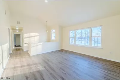 33 Viking Ave, Franklin Township, NJ 08873 - Photo 6