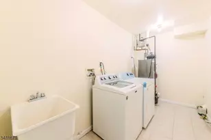 33 Viking Ave, Franklin Township, NJ 08873 - Photo 36