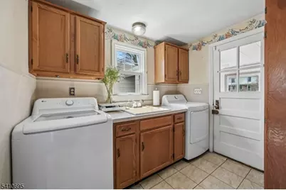 400 Valmere Ave, Piscataway Township, NJ 08854 - Photo 8