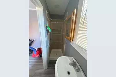 148 N Essex Ave, Orange, NJ 07050 - Photo 22
