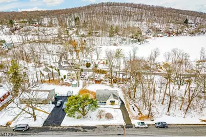 10 Lake Shore Rd, Hardyston Township, NJ 07460 - Photo 20
