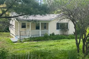 10 Lake Shore Rd, Hardyston Township, NJ 07460 - Photo 2