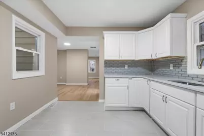 208 E 8th Ave, Roselle, NJ 07203 - Photo 26