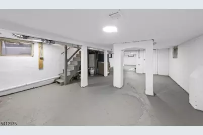 208 E 8th Ave, Roselle, NJ 07203 - Photo 28