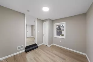 208 E 8th Ave, Roselle, NJ 07203 - Photo 16