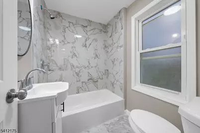 208 E 8th Ave, Roselle, NJ 07203 - Photo 12