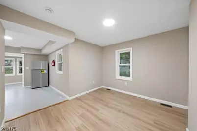 208 E 8th Ave, Roselle, NJ 07203 - Photo 22