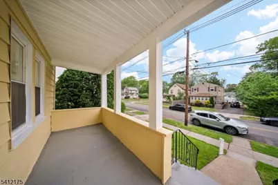 208 E 8th Ave, Roselle, NJ 07203 - Photo 32