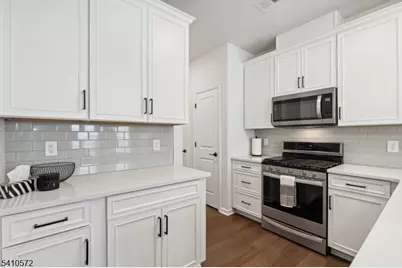 4 Sadie Cir Unit #4104, Union Township, NJ 07083 - Photo 12