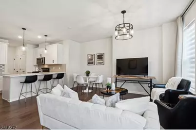 4 Sadie Cir Unit #4104, Union Township, NJ 07083 - Photo 4