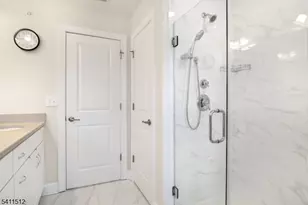 101 Autumn Ct, Little Falls Township, NJ 07424 - Photo 30