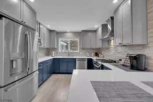 38 Silver Springs Dr, Roxbury Township, NJ 07850 - Photo 16