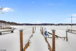 38 Silver Springs Dr, Roxbury Township, NJ 07850 - Photo 6