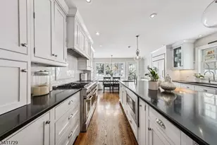 65 7 Oaks Dr, New Providence, NJ 07901 - Photo 16