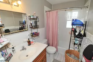 300 Kennedy Dr, Linden, NJ 07036 - Photo 10