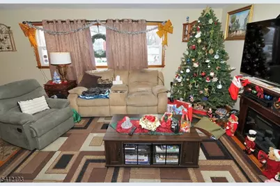 300 Kennedy Dr, Linden, NJ 07036 - Photo 16