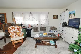 300 Kennedy Dr, Linden, NJ 07036 - Photo 4