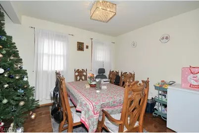 300 Kennedy Dr, Linden, NJ 07036 - Photo 8