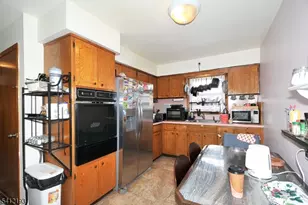 300 Kennedy Dr, Linden, NJ 07036 - Photo 6