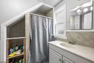 19 Entwistle Ave, Nutley, NJ 07110 - Photo 10