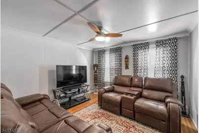 19 Entwistle Ave, Nutley, NJ 07110 - Photo 4