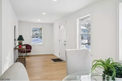 13 Cliffside Ter, Vernon Twp., NJ 07461 - Photo 4