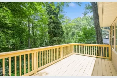 13 Cliffside Ter, Vernon Twp., NJ 07461 - Photo 10