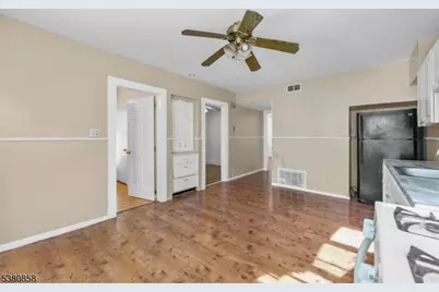 206 N 6th St, Prospect Park, NJ 07508 - Photo 4