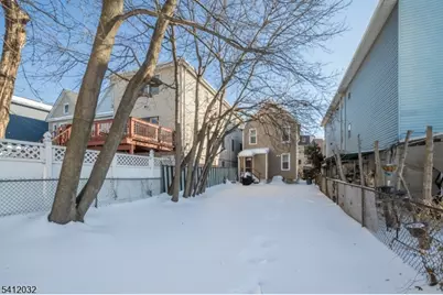 529 Maple Ave, Elizabeth, NJ 07202 - Photo 30