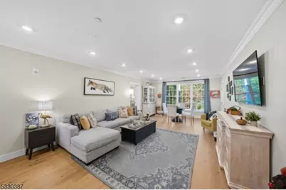 208 Fischer Ct, Rockaway Township, NJ 07834 - Photo 4