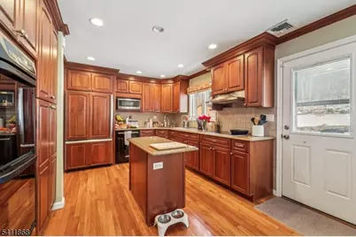 406 Indian Rd, Wayne, NJ 07470 - Photo 16