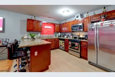 219 Summer Ave, Newark, NJ 07104 - Photo 6