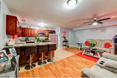 219 Summer Ave, Newark, NJ 07104 - Photo 8