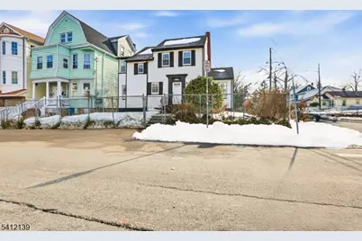 72 Lindsley Ave, Newark, NJ 07106 - Photo 2