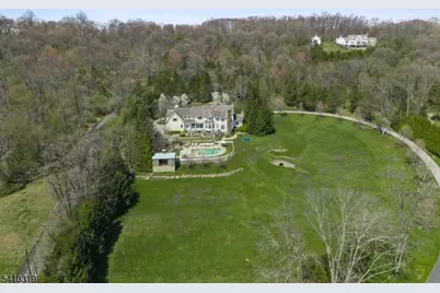 91 Mosle Rd, Peapack Gladstone Boro, NJ 07931 - Photo 2
