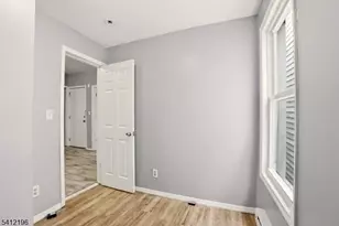 51 N 14th St, East Orange, NJ 07017 - Photo 10