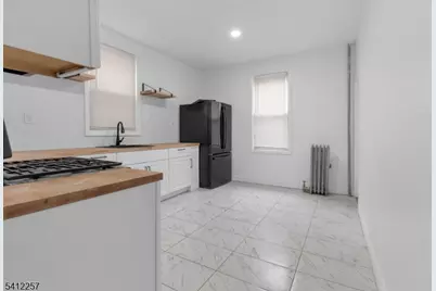 45 Seymour Ave, Newark, NJ 07108 - Photo 4