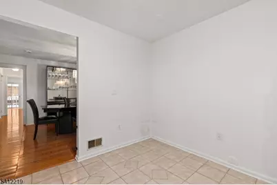 50 Pine St #9G, Montclair, NJ 07042 - Photo 8
