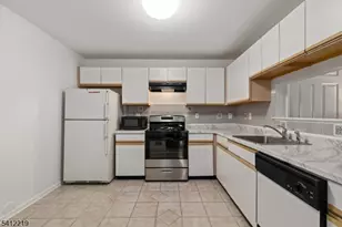 50 Pine St, Montclair, NJ 07042 - Photo 6