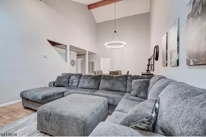 64 Cummings Cir, West Orange Township, NJ 07052 - Photo 4