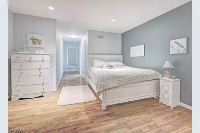 64 Cummings Cir, West Orange Township, NJ 07052 - Photo 20