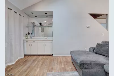 64 Cummings Cir, West Orange Township, NJ 07052 - Photo 6