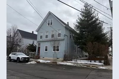 654 Montgomery St 2 Fl, Elizabeth, NJ 07202 - Photo 2