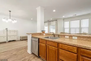 122 Riverwalk Way, Clifton, NJ 07014 - Photo 14