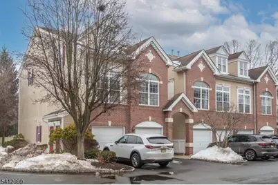 122 Riverwalk Way, Clifton, NJ 07014 - Photo 2
