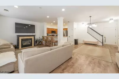 122 Riverwalk Way, Clifton, NJ 07014 - Photo 6