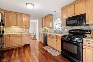 22 Mott Pl, Rockaway, NJ 07866 - Photo 16