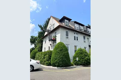 16 Woodland Ave #4, Butler, NJ 07405 - Photo 2